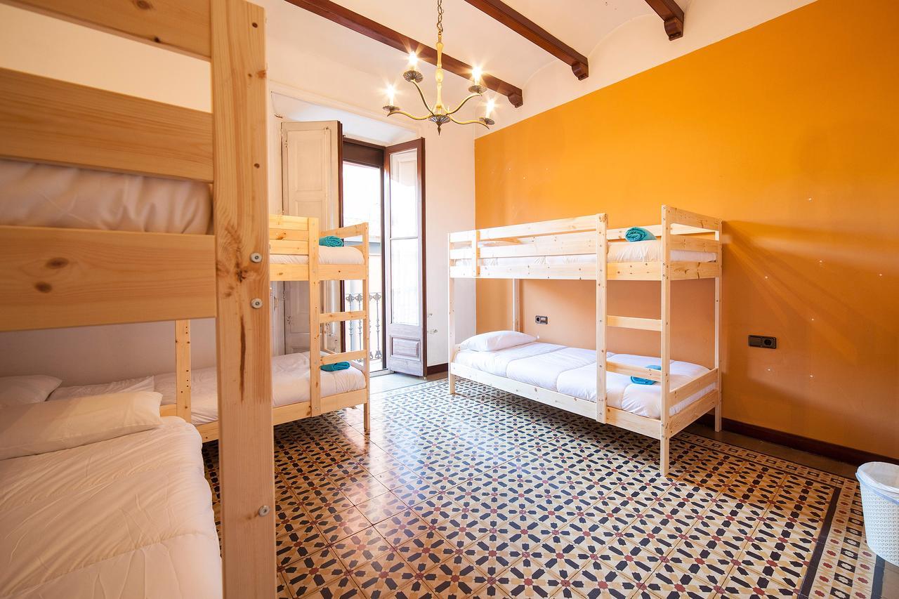 Bed In Girona Bed and Breakfast Buitenkant foto
