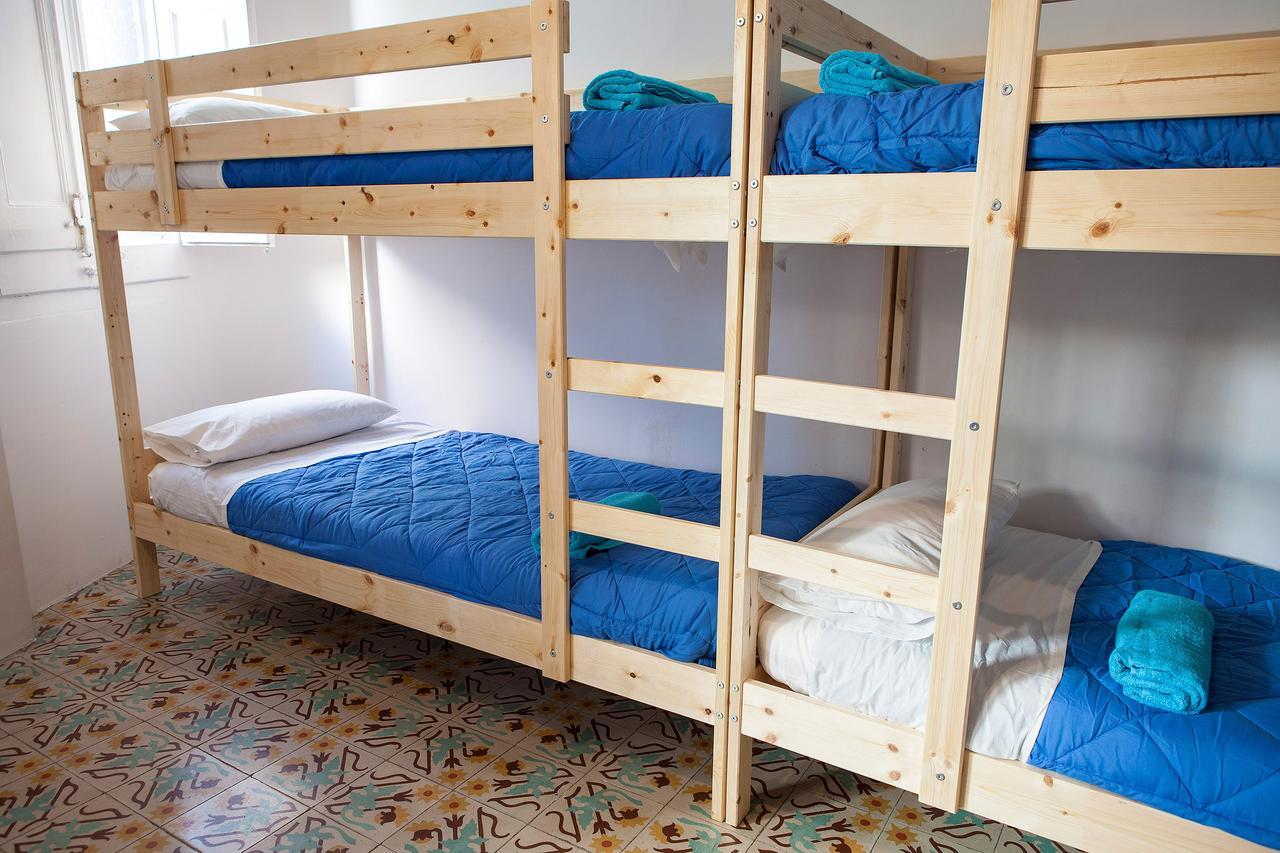 Bed In Girona Bed and Breakfast Buitenkant foto