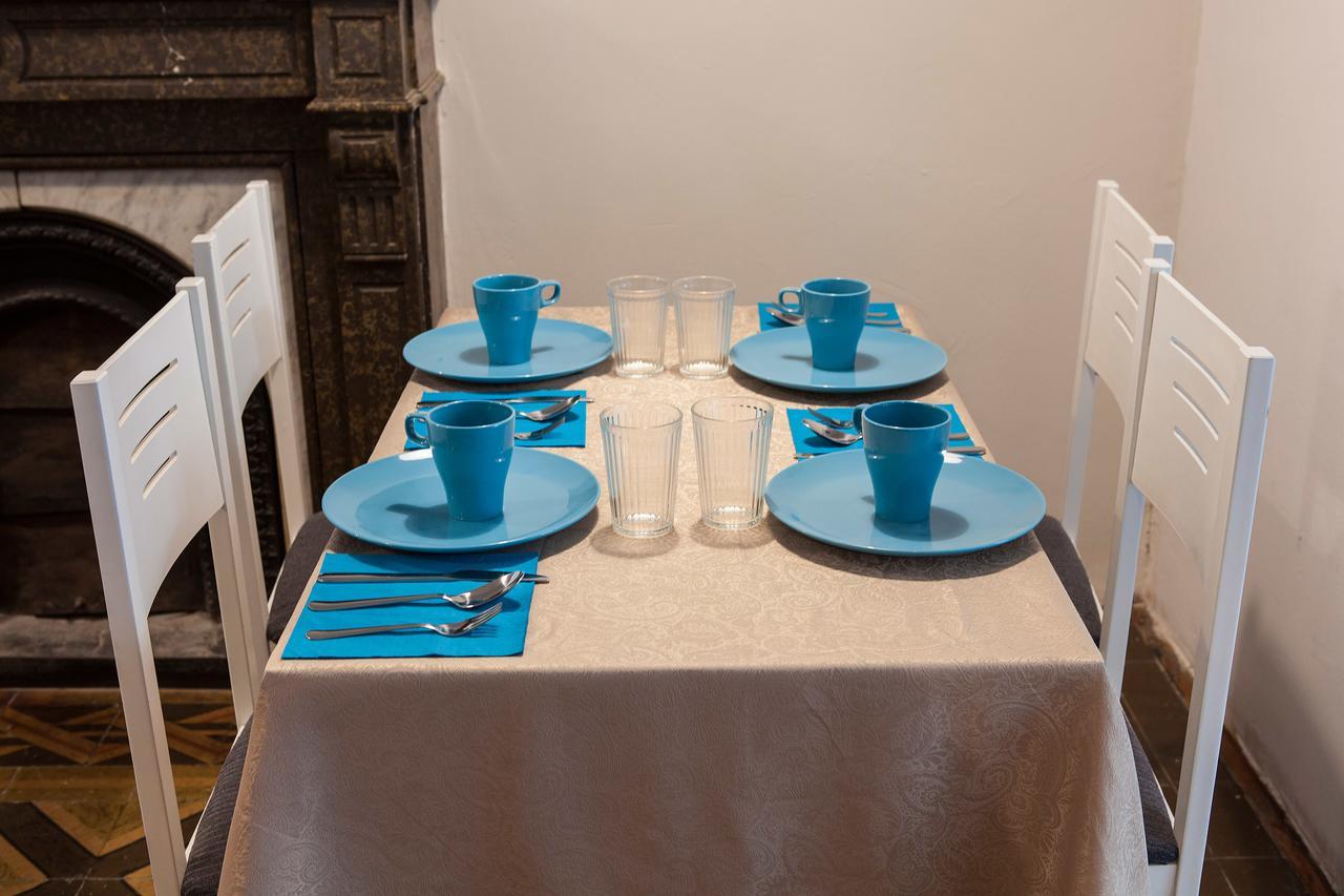 Bed In Girona Bed and Breakfast Buitenkant foto