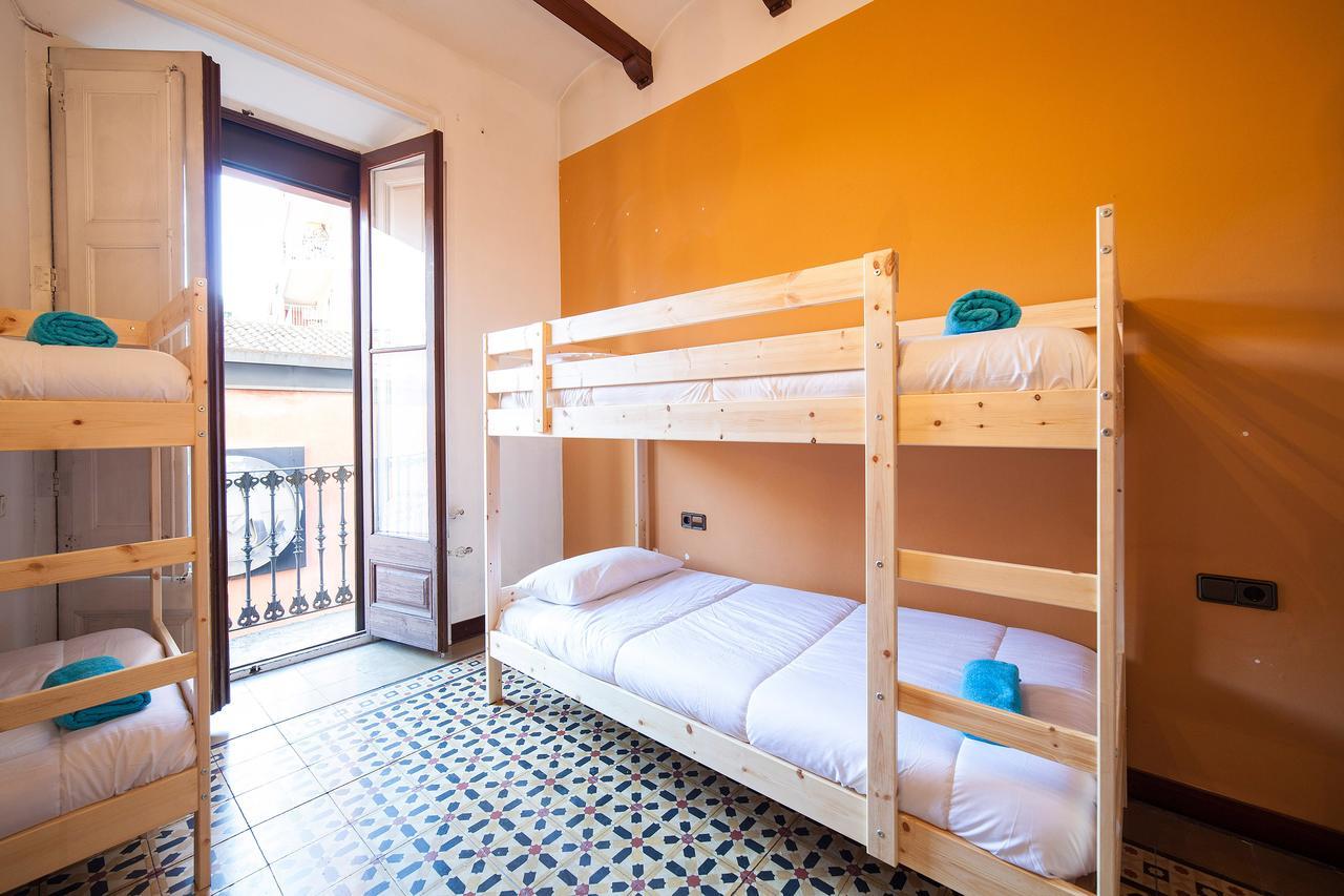 Bed In Girona Bed and Breakfast Buitenkant foto