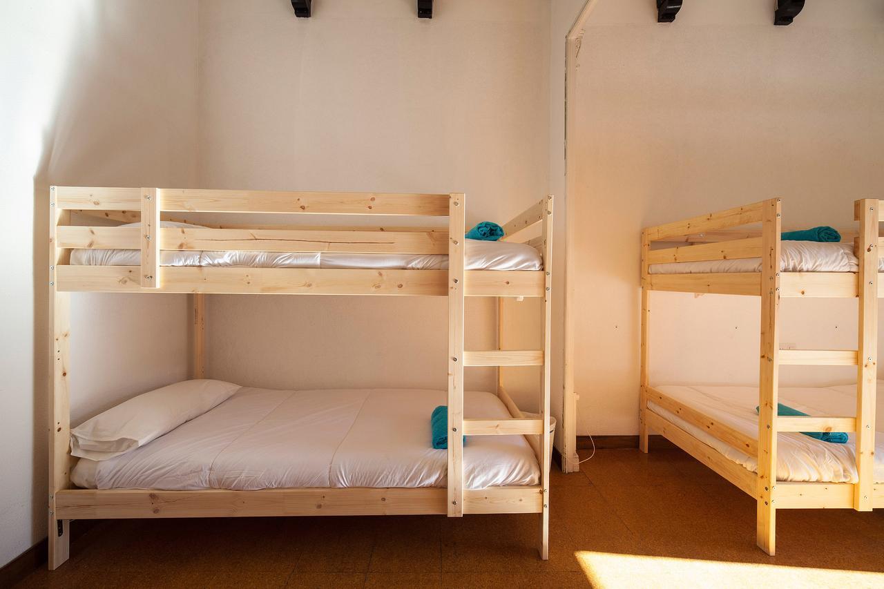 Bed In Girona Bed and Breakfast Buitenkant foto