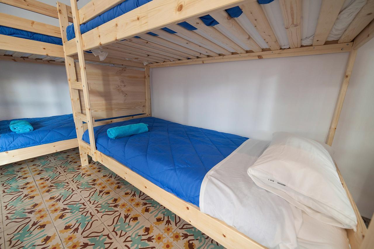 Bed In Girona Bed and Breakfast Buitenkant foto