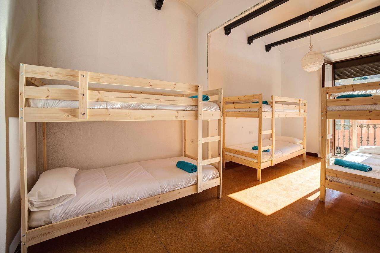 Bed In Girona Bed and Breakfast Buitenkant foto